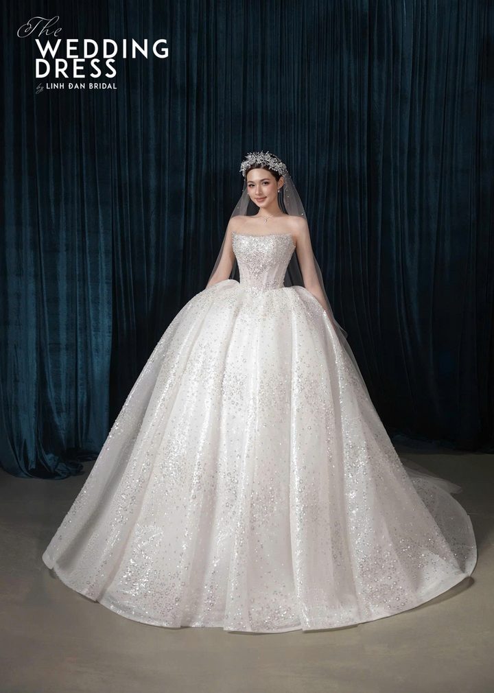 Váy Đi Bàn Đính Đá Swarovski Cao Cấp - ảnh 1